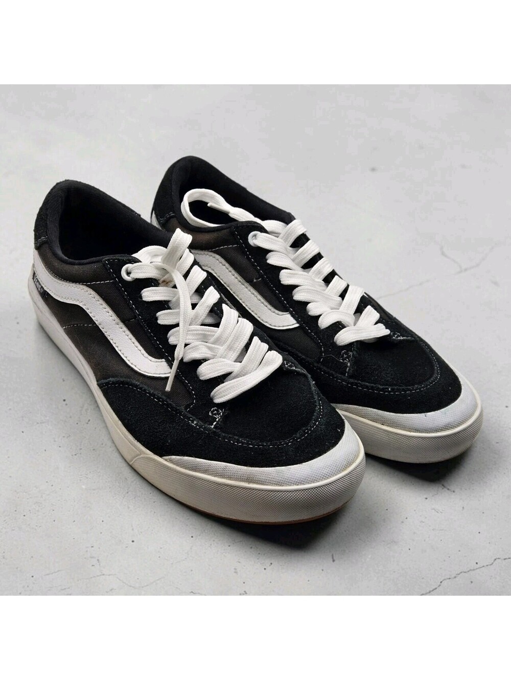 Vans Berle Pro Mens Size 8.5 Black White Walking Skate Shoes Sneakers